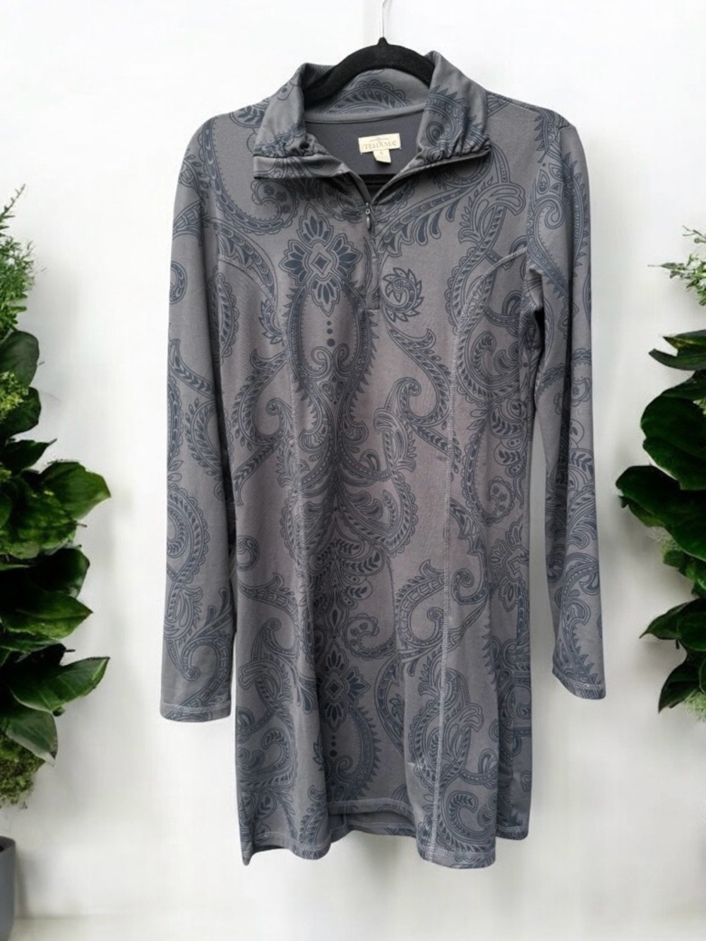 Tehama Paisley Long Sleeve Athletic Dress Small